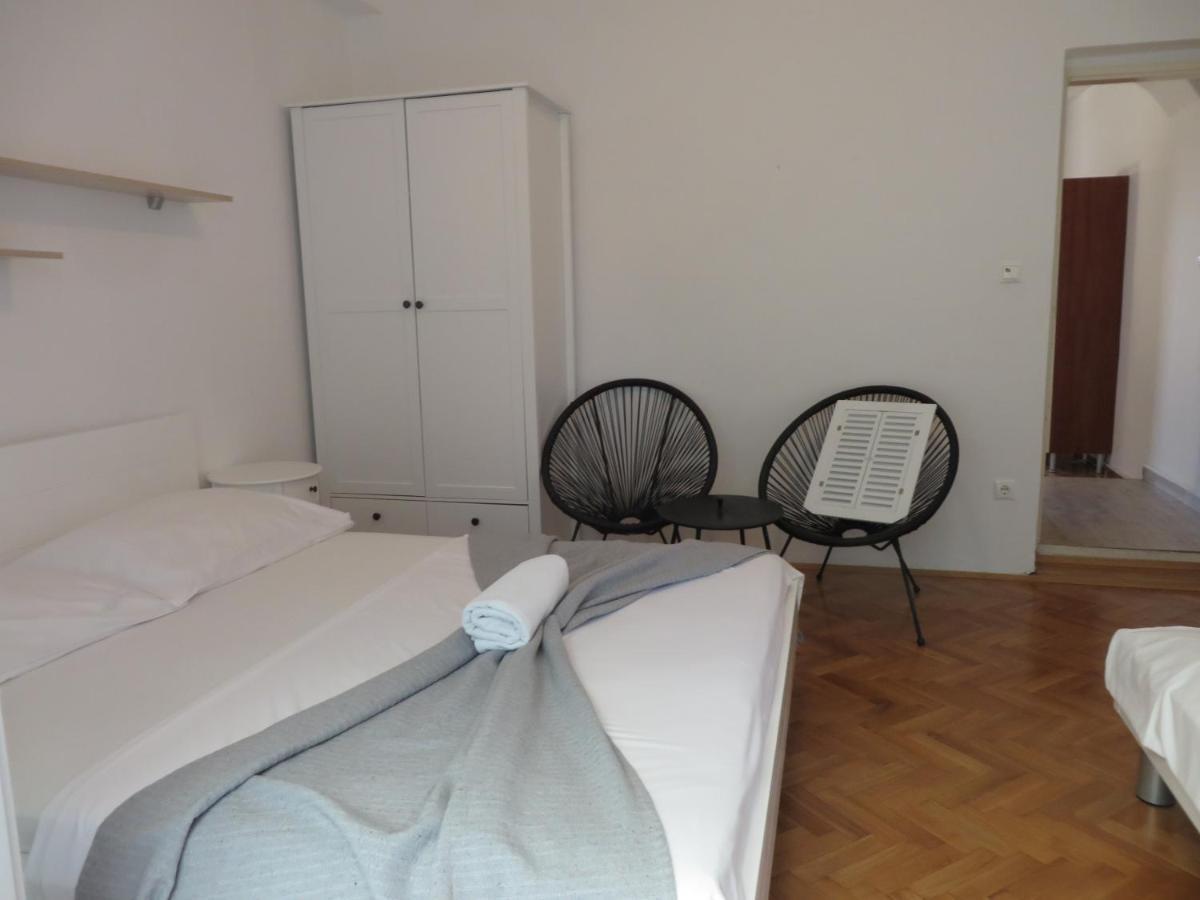 Apartments Tonka Pakoštane Esterno foto